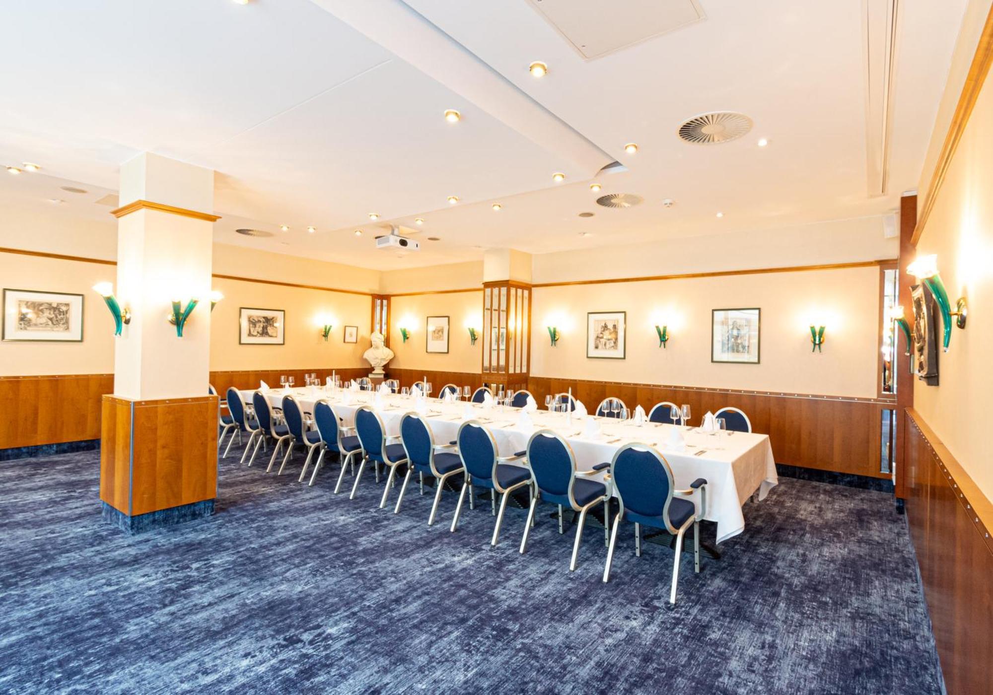 Hotel Dorint Charlottenhof Halle