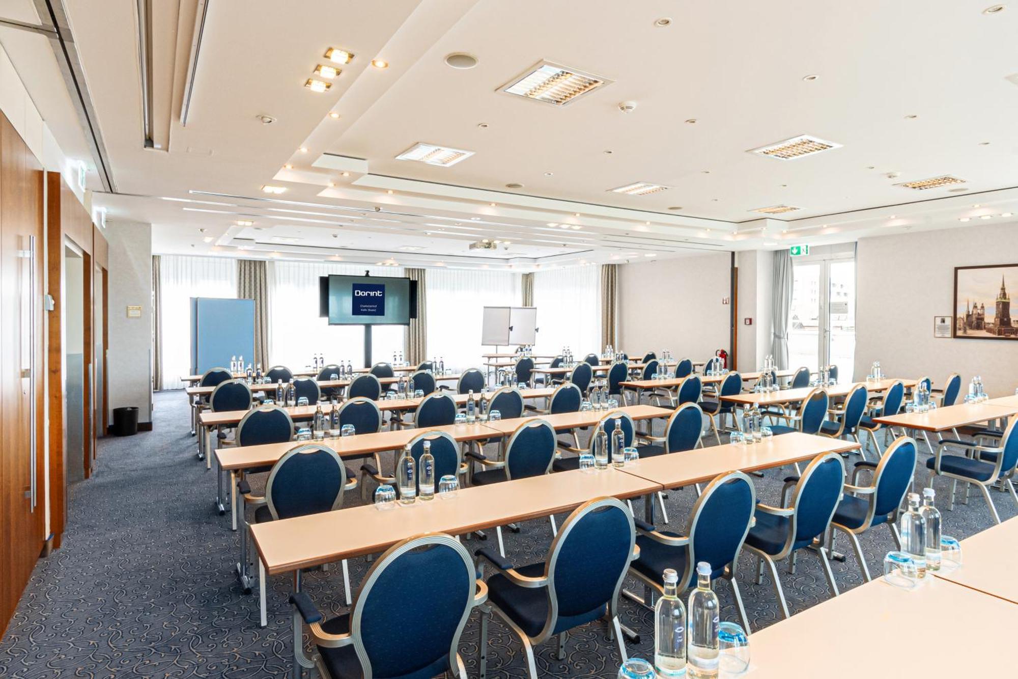 Hotel Dorint Charlottenhof Halle 4*